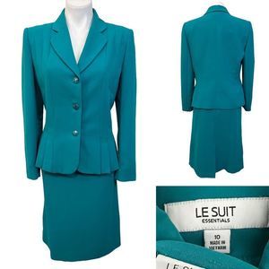 Le Suit skirt suit size 10 turquoise knee length career suit